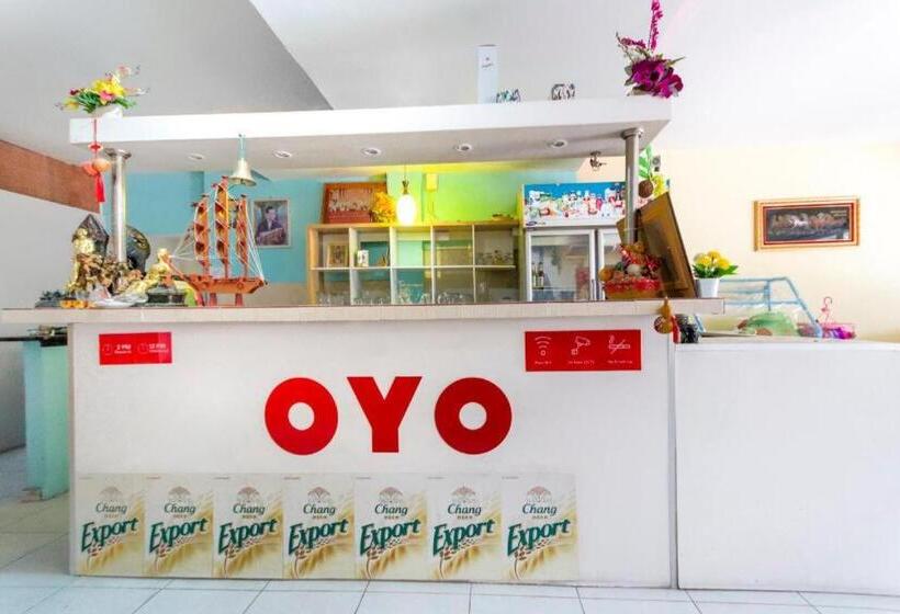 Hotelli Oyo 885 You And Me House