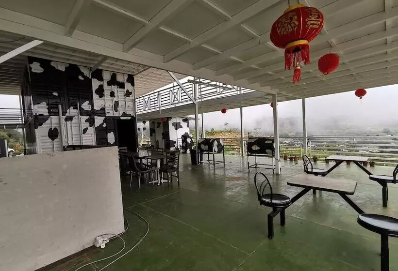 ホテル Oyo 89969 Mount Hill Villa Kundasang