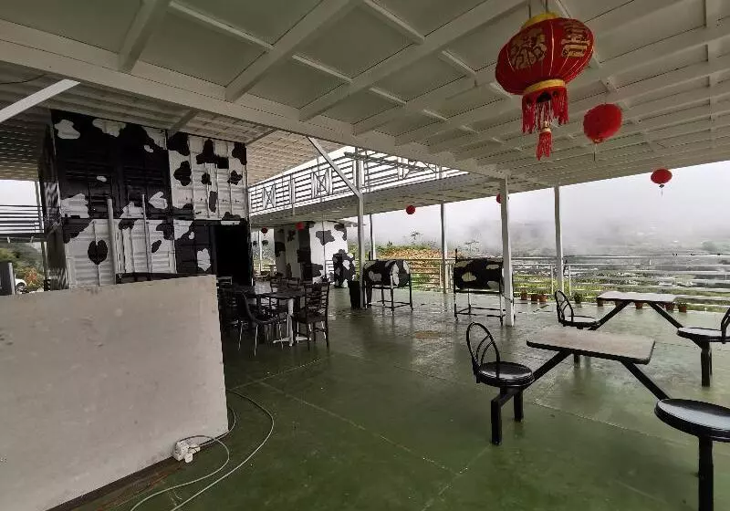 ホテル Oyo 89969 Mount Hill Villa Kundasang