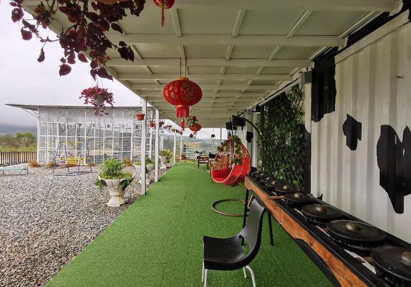 هتل Oyo 89969 Mount Hill Villa Kundasang