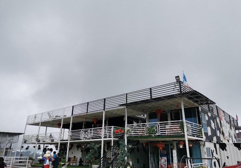 هتل Oyo 89969 Mount Hill Villa Kundasang