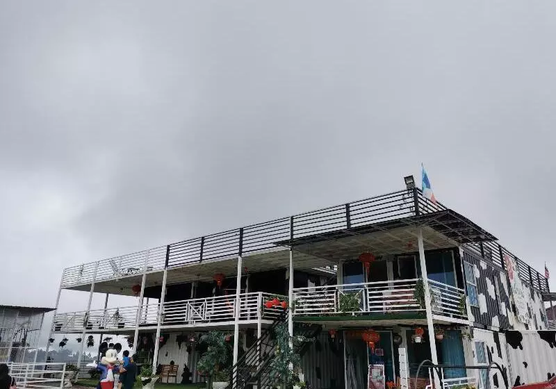 ホテル Oyo 89969 Mount Hill Villa Kundasang