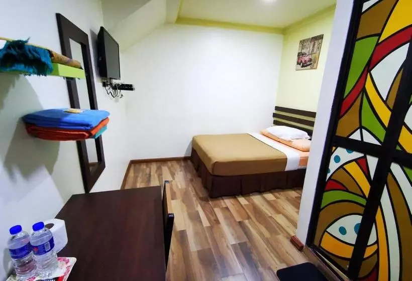 Hotelli Oyo 90045 Dalyla Inn