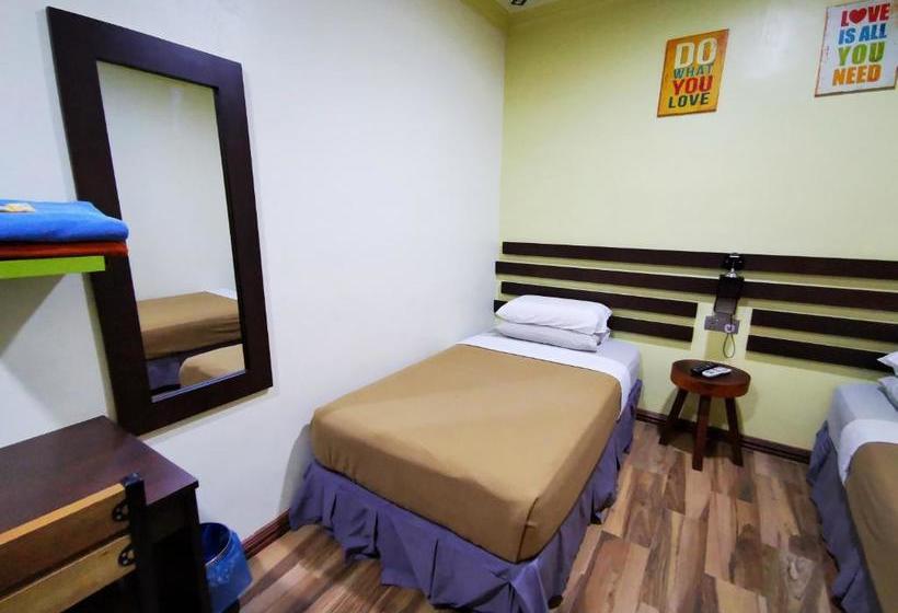 Hotel Oyo 90045 Dalyla Inn