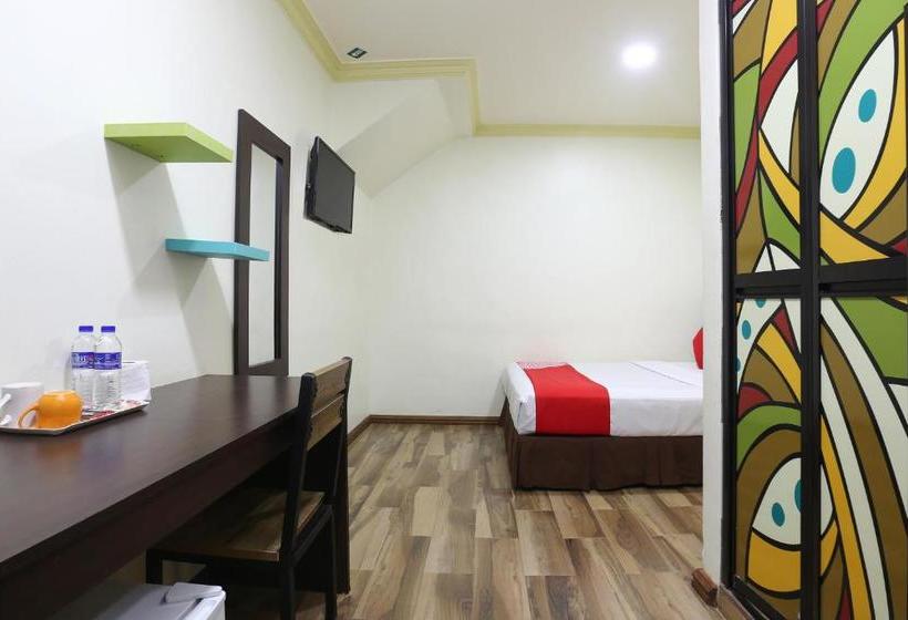 Hotel Oyo 90045 Dalyla Inn