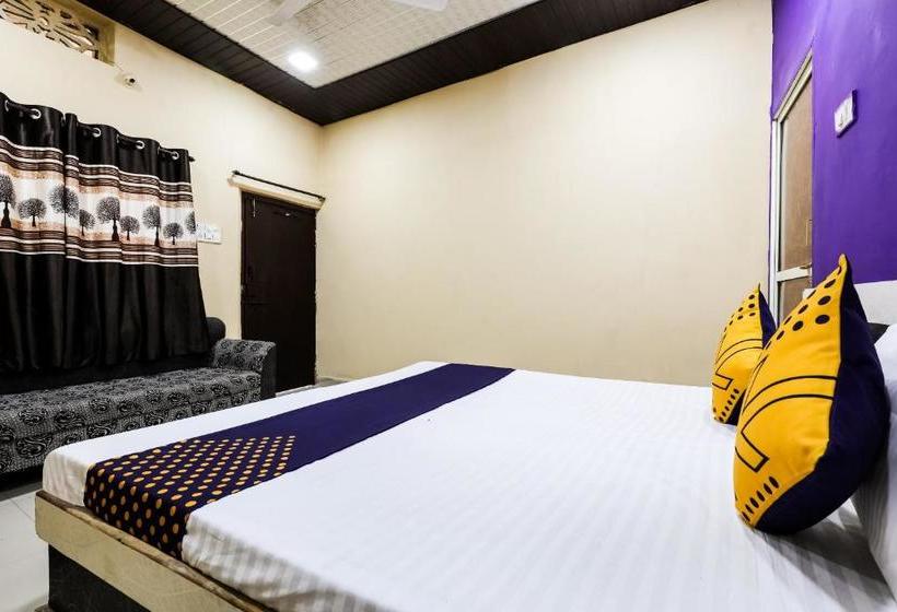 فندق Spot On 71121 Shreeji Guest House