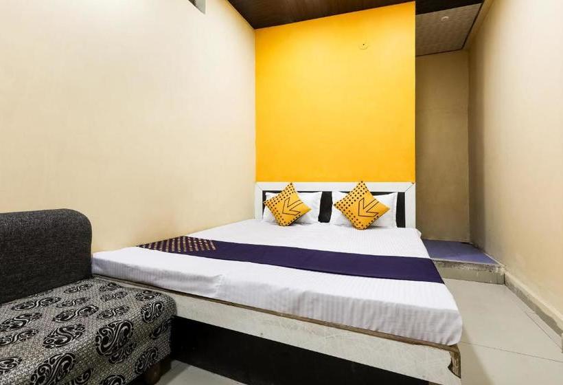 فندق Spot On 71121 Shreeji Guest House