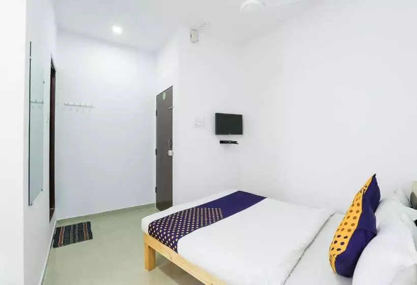 Hotel Parash Inn