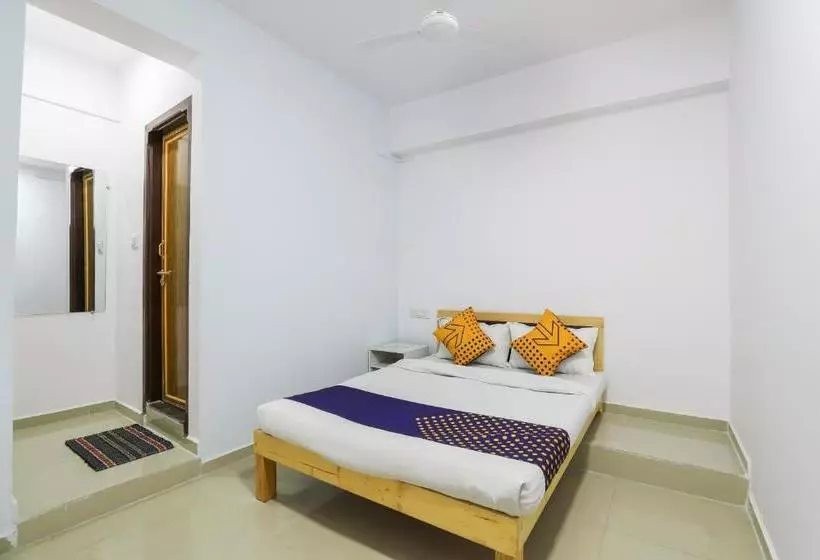 Hotel Parash Inn