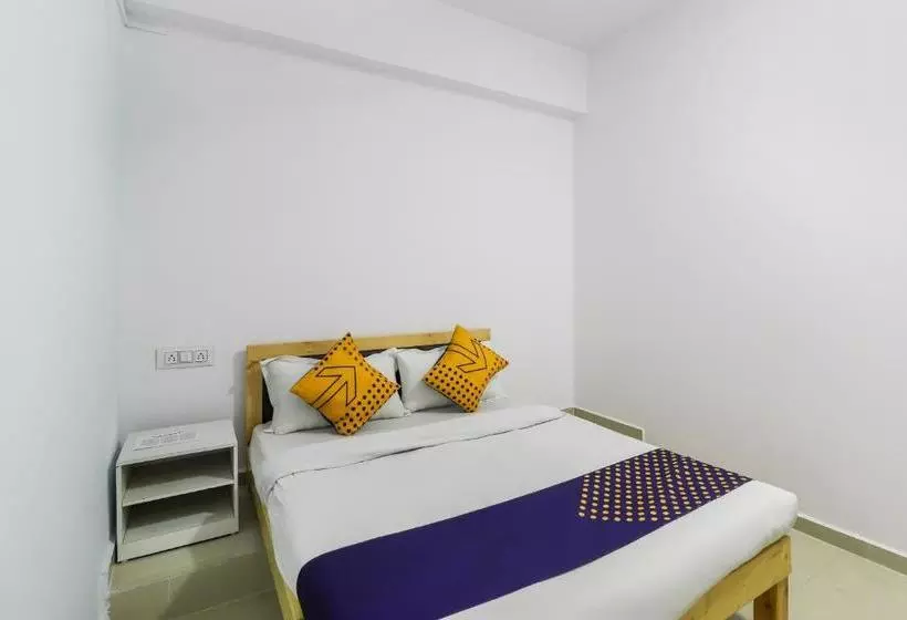 Hotel Parash Inn