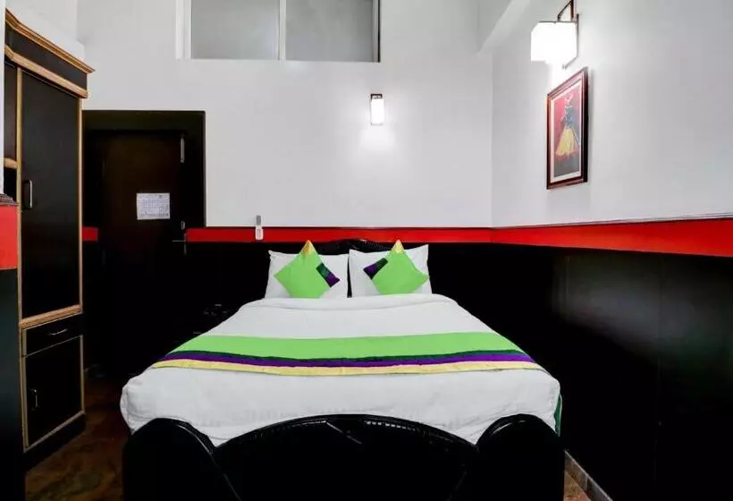 Hotelli Treebo Benaka Residency