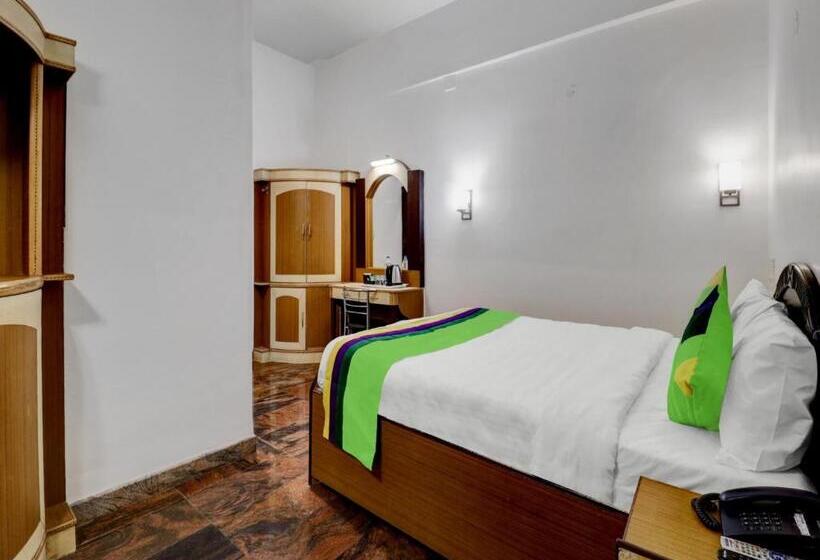 فندق Treebo Benaka Residency