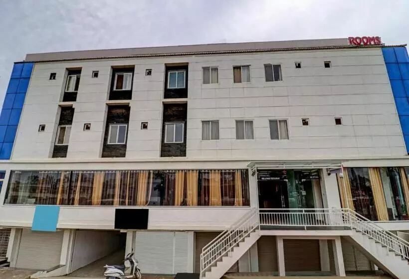 Hotelli Treebo Benaka Residency