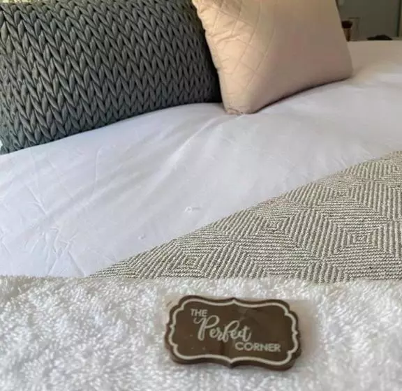 ペンション The Perfect Corner Guesthouse