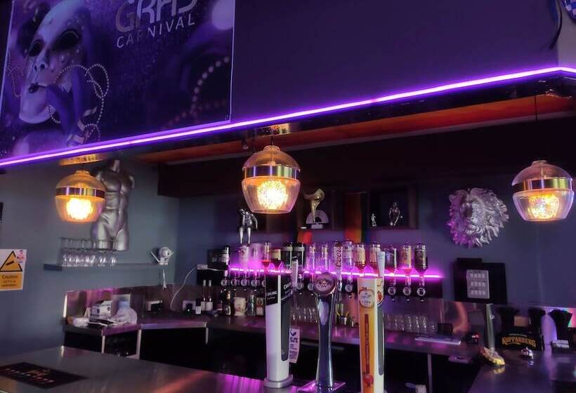 مبيت وإفطار Mardi Gras