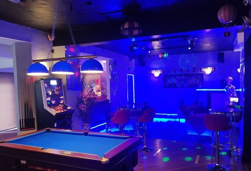 مبيت وإفطار Mardi Gras