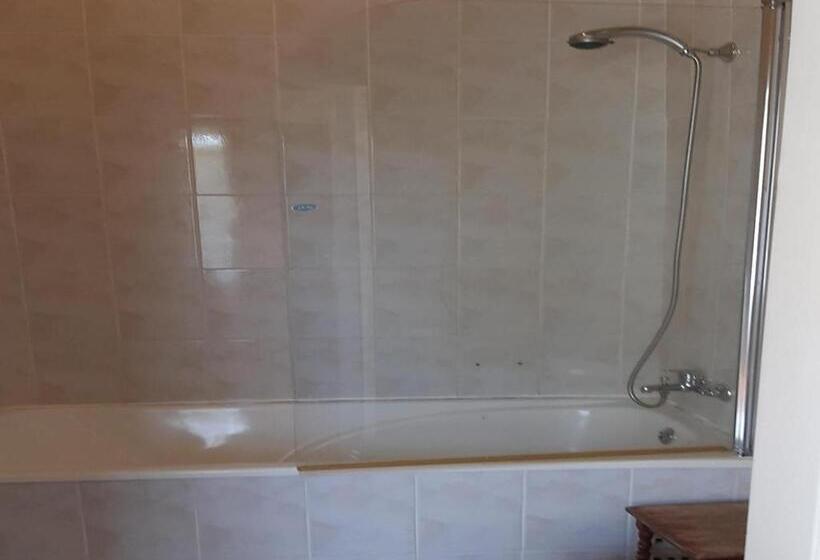 צימר The Riverhouse Guesthouse