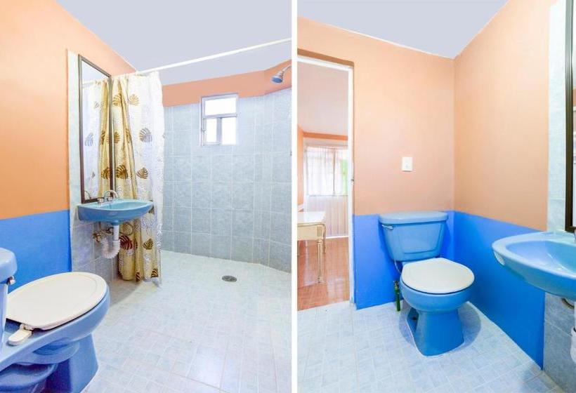 ホテル Los Faroles