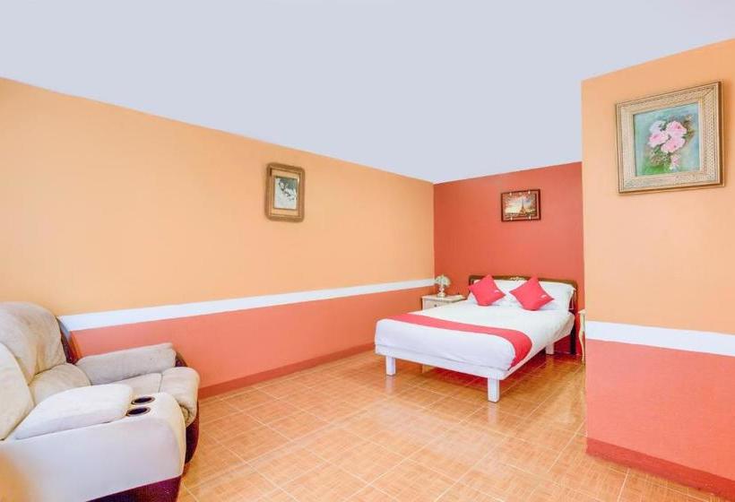 ホテル Los Faroles