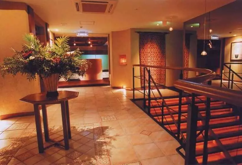 Hotelli Noon    Adults Only