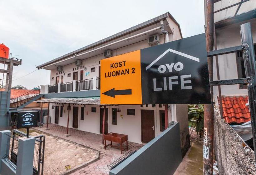 בית מלון כפרי Oyo Life 2424 Kost Luqman 2