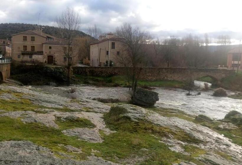 فندق ريفى Mirador Del Vadillo