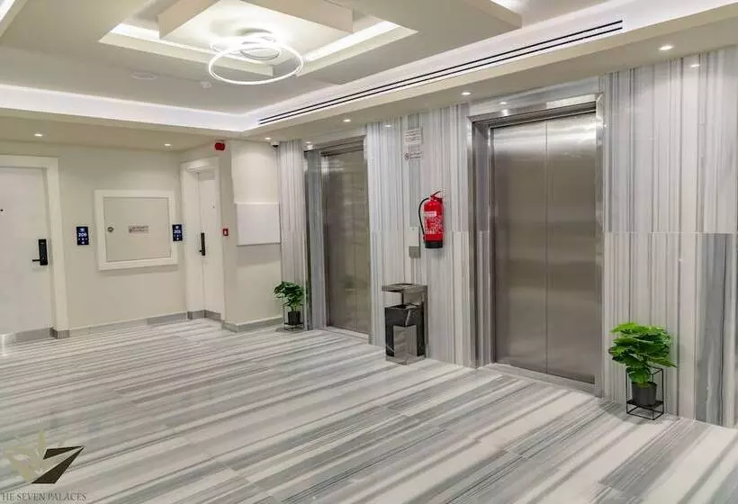 Hotelli Seven Palaces