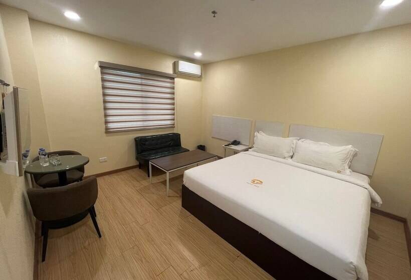 בית מלון כפרי Sun My