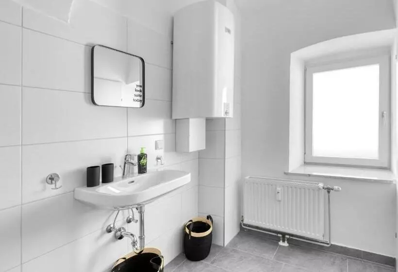 Limehome Villach Kirchenplatz