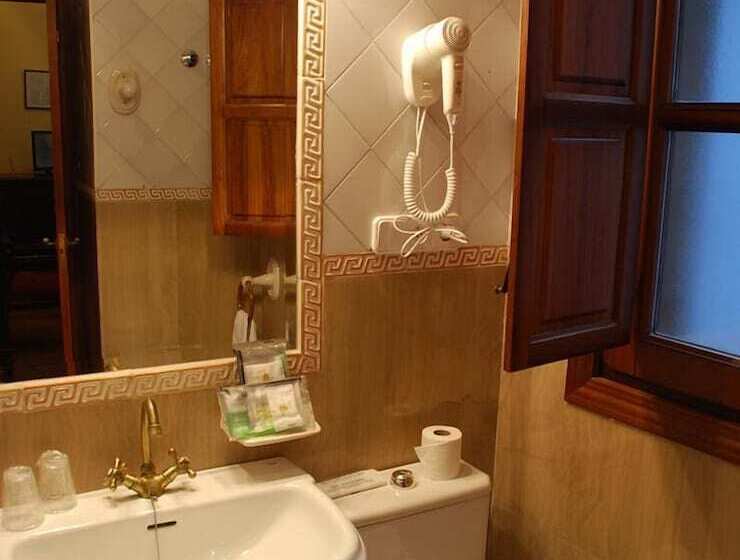 בית מלון כפרי Alvar Fanez