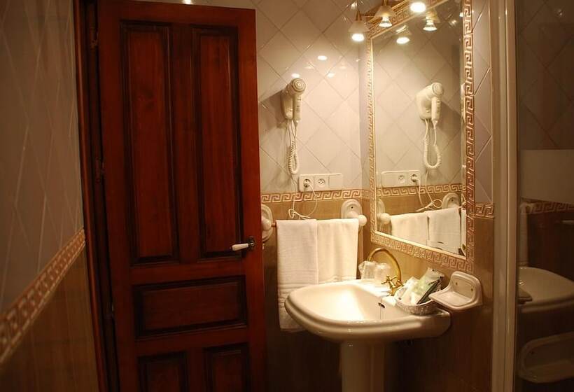 בית מלון כפרי Alvar Fanez