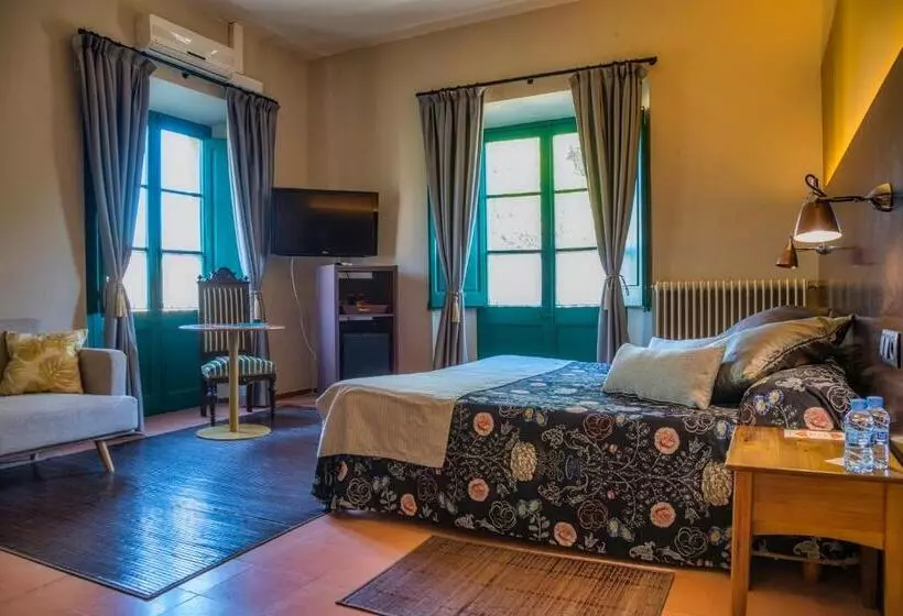 호텔 Els Jardins De La Martana