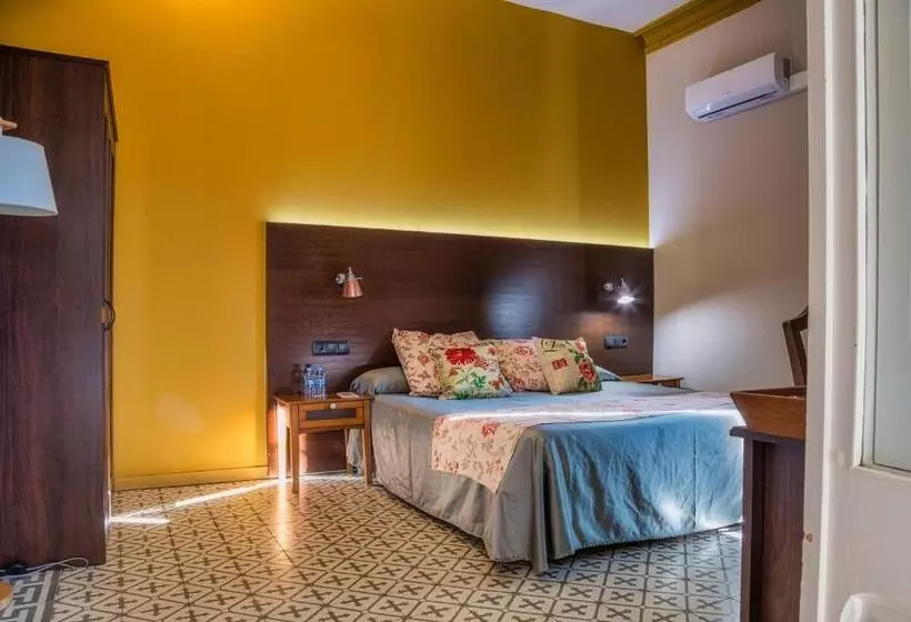 호텔 Els Jardins De La Martana