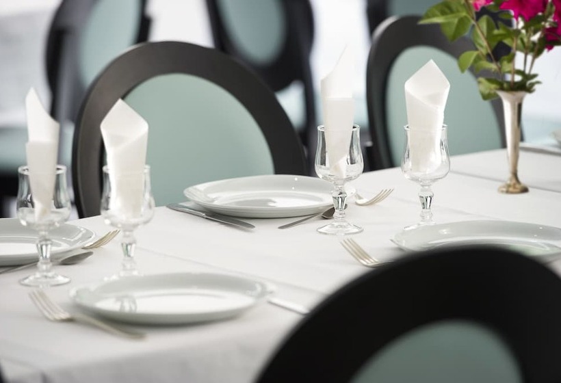 هتل Esplanade Eden