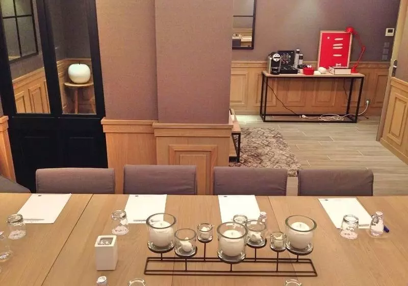 هتل Hôtel Le 209 Paris Bercy