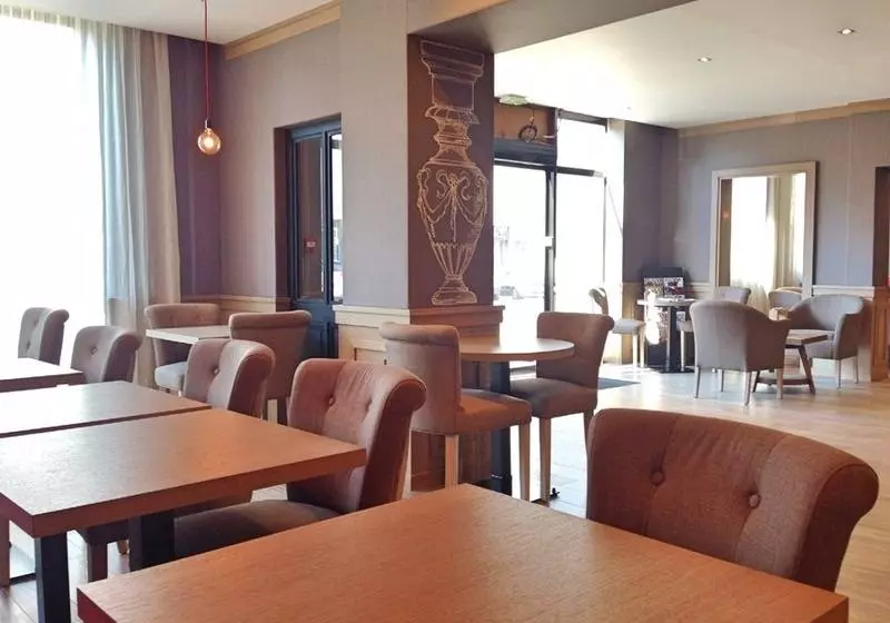 هتل Hôtel Le 209 Paris Bercy