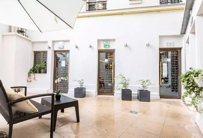 ホテル Villa Lutece Port Royal