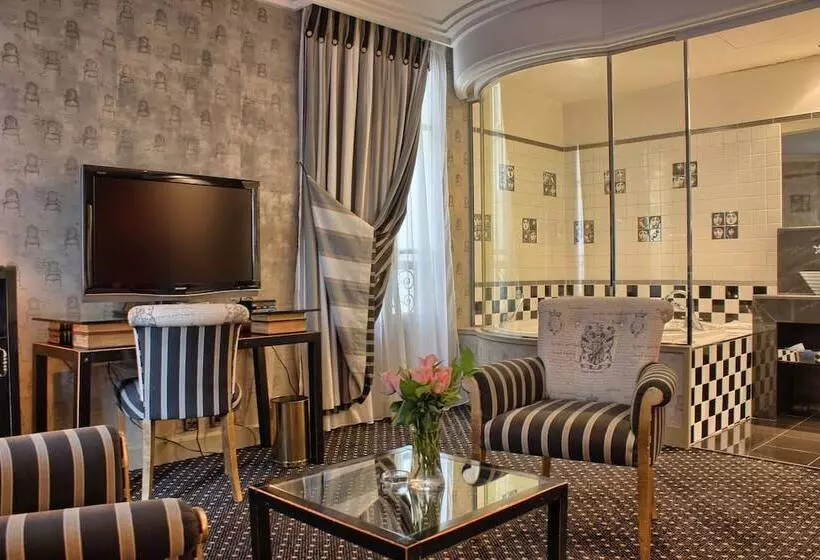 ホテル Villa Lutece Port Royal