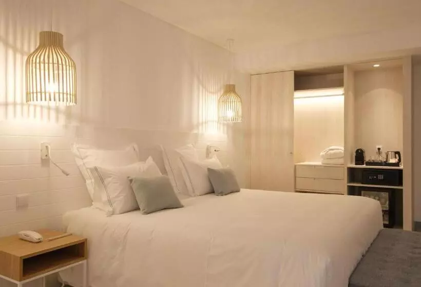 Malibu Foz Hotel La Maison Younan