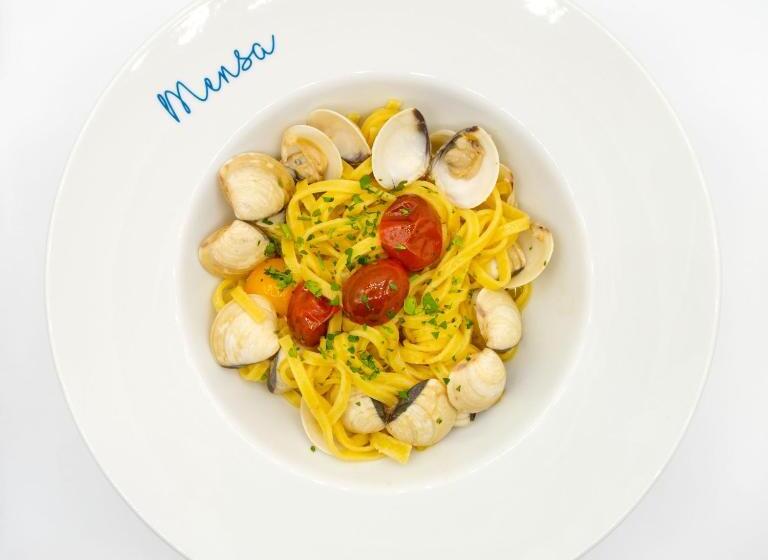 Malibu Foz Hotel   La Maison Younan