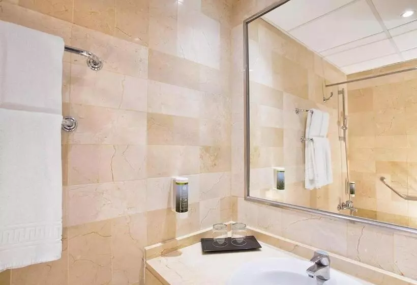 Sunset Beach Club Hotel Apartments