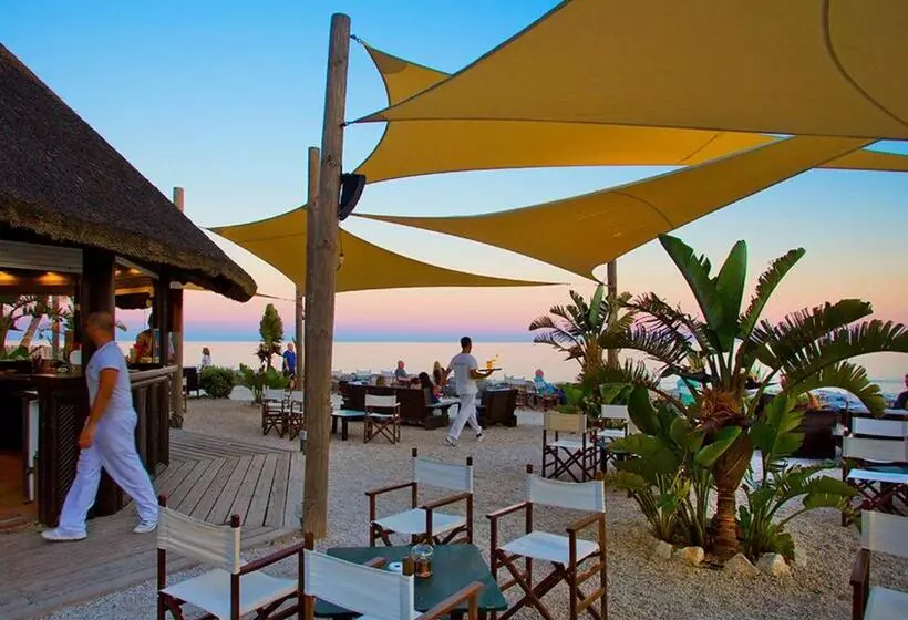 Sunset Beach Club Hotel Apartments