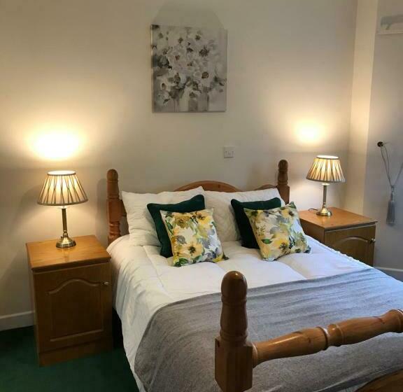 مبيت وإفطار Ros Dún House