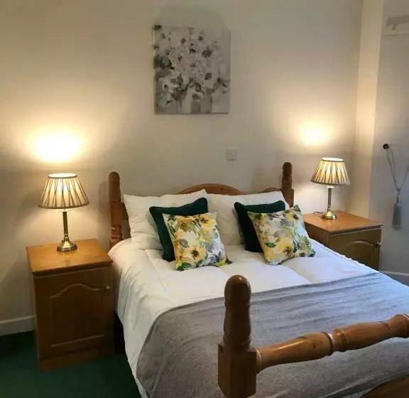 تختخواب و صبحانه Ros Dún House