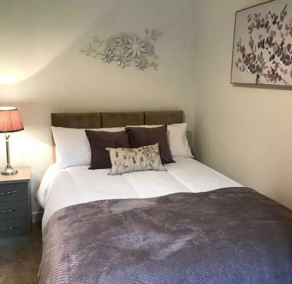 تختخواب و صبحانه Ros Dún House