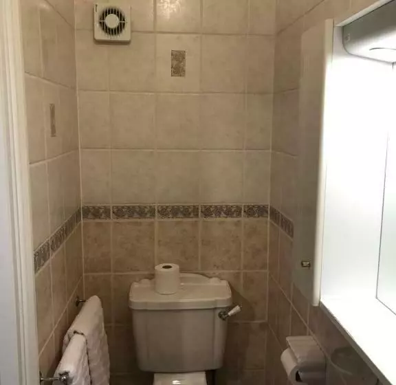 تختخواب و صبحانه Ros Dún House