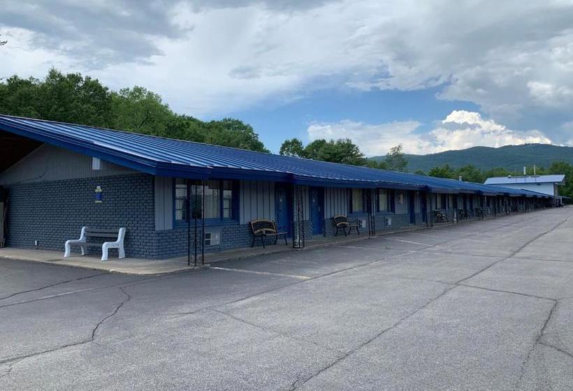 ホテル Cloud 9 Inn & Suites Lake George