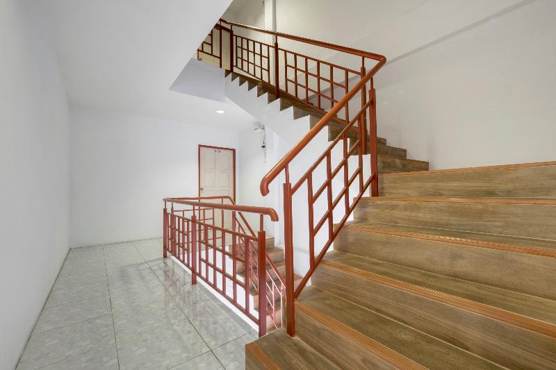 فندق Oyo 698 Pattaya City