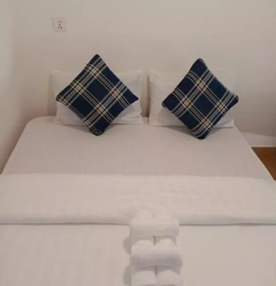 ペンション Redhouse