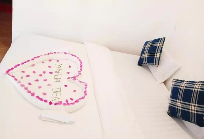 ペンション Redhouse